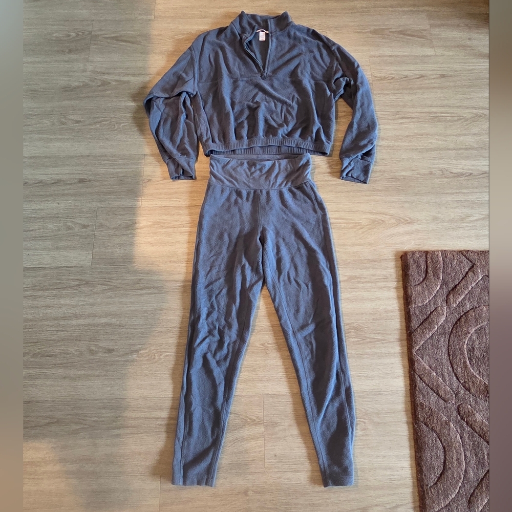 Victoria's Secret Gray Lounge Set Pullover And Leggings Medium Used Condition